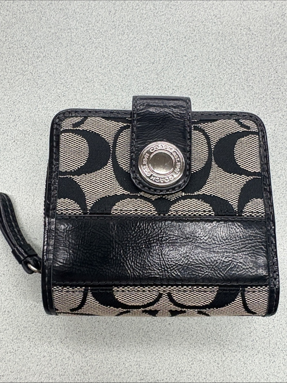 Coach Black and Cream Signature Compact Card Holder